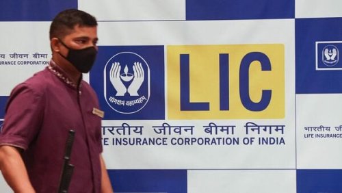 LIC loses ₹77,600 cr m-cap in four trading sessions from IPO issue price