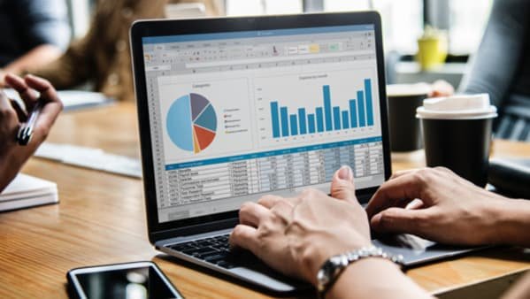 Deutsche Bank Sees Higher Than Expected Bond Trading Revenue