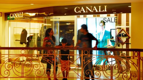 The writing is on the wall for multiplexes. Malls are cutting screens to size