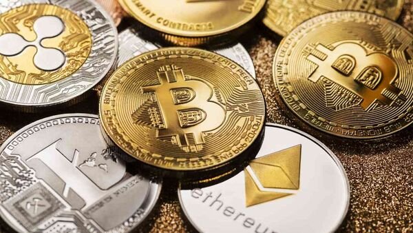 Bitcoin price today: Largest token slips to 6-month low below $100,000 as Fed rate cut bets fade. Ether, Solana tank