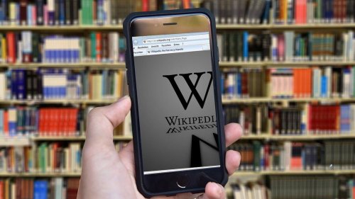 Wikipedia explores AI-powered knowledge access with the ChatGPT plugin. Here’s how