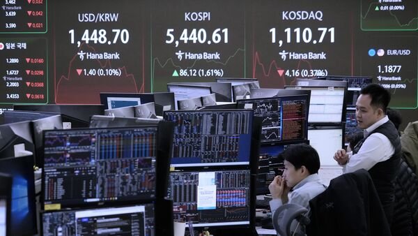 Asian Markets Today: Kospi hits record high amid Trump’s Tariff move; Hang Seng gains, Nikkei closed for trading holiday