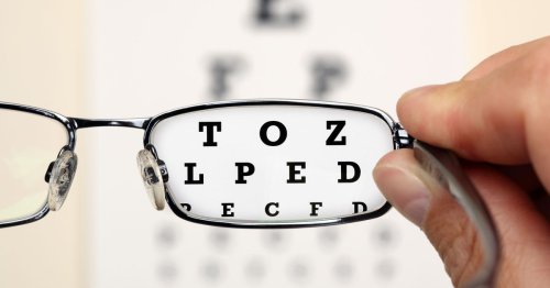 DWP rules mean people with bad eyesight could claim up to £627 each month