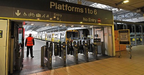 Scrapping Southport to Manchester rail link 'undeliverable'