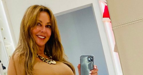 Carol Vorderman fans sent into frenzy over racy holiday photo