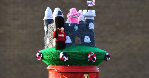 ‘Banksy of Knitting’ helping to ‘brighten people’s lives’ with Jubilee trail