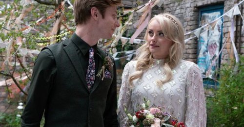 Corrie stars reunite and show off drastic transformation