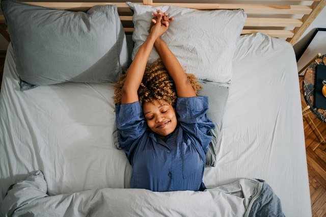 4 Simple Exercises to Help You More Easily Get Out of Bed