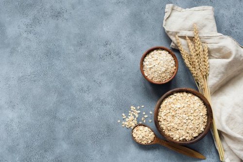 The Nutritional Value of Instant Oats Vs. Rolled Oats