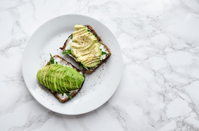 The Simple, High-Protein Tweak That Makes Avocado Toast the Ultimate Weight-Loss Breakfast