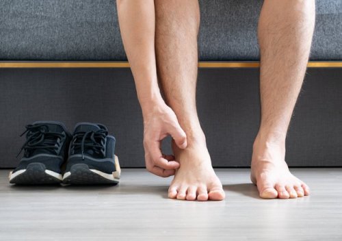 Itchy Ankles? Here's What Your Body's Trying to Tell You