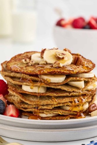 Easy 3 Ingredient Banana Pancakes