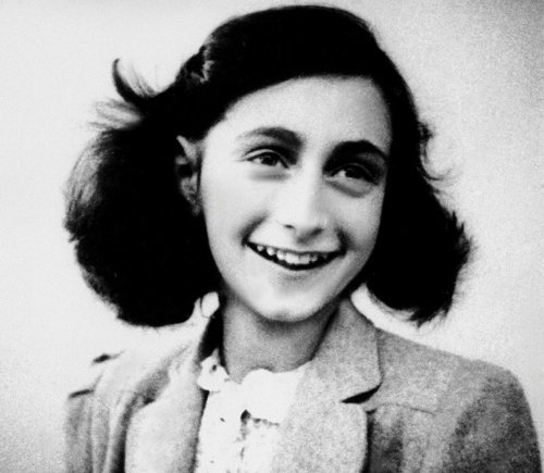 « Qui a trahi Anne Frank ? », une enquête monstre tirée à 23 000 exemplaires