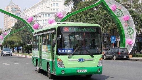 Traffic in Ho Chi Minh & public transportation for getting around