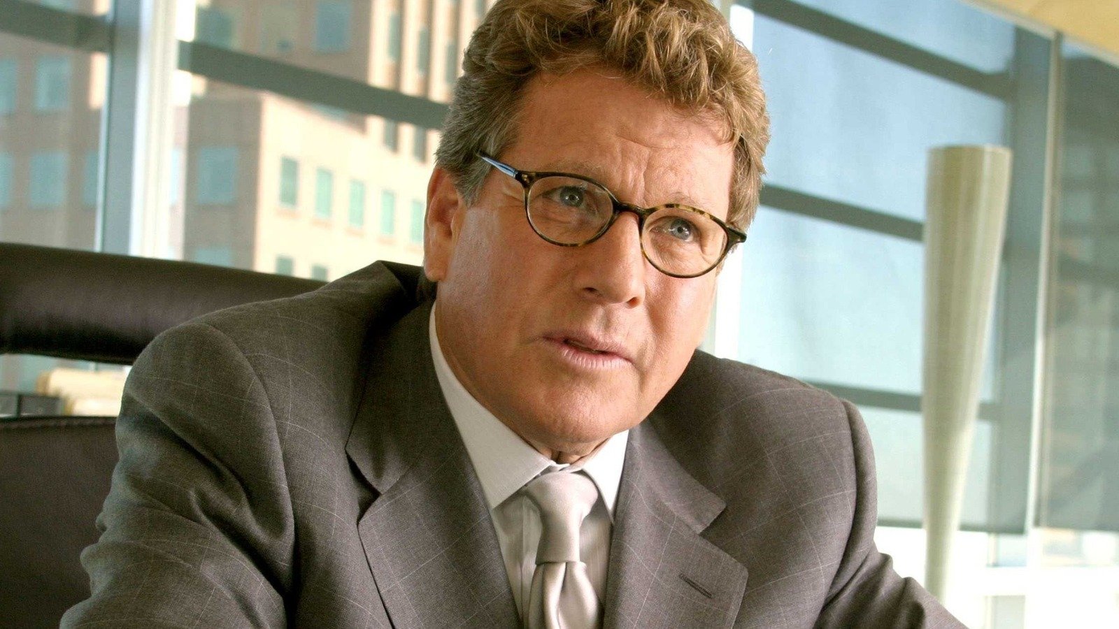 Ryan O'Neal, Star Of Love Story And Paper Moon, Dead At 82 - Looper