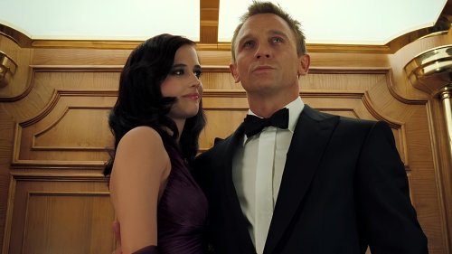 How Much Did Daniel Craig's James Bond Tip The Dealer In Casino Royale?