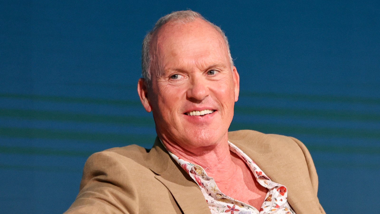 Michael Keaton's 60 Minutes Episode Only Made Fans' Love For Him Grow - Looper