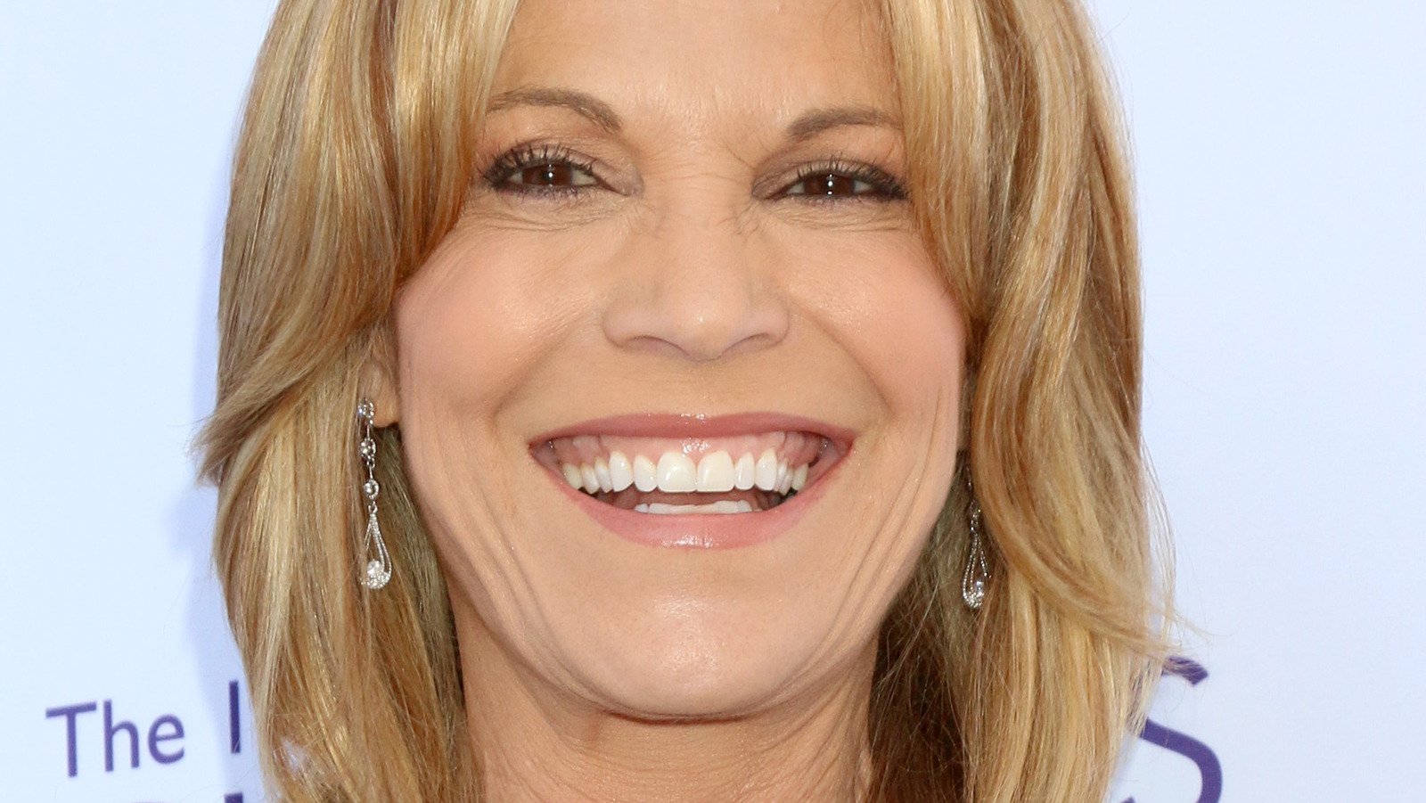 Vanna White Once Suffered An Embarrassing Wardrobe Malfunction In The Middle Of Wheel Of Fortune