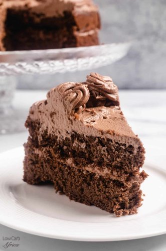Easy Keto Chocolate Cake Recipe