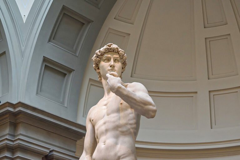 10 MOST FAMOUS SCULPTURES IN THE WORLD