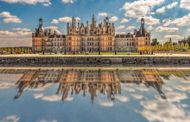 17 FAMOUS FRENCH LANDMARKS THAT YOU SHOULDN’T MISS