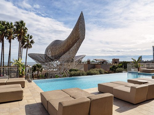 Hotel Arts Barcelona Review: A Luxurious City Haven