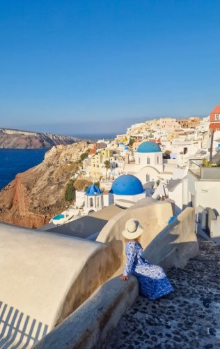 WHERE TO FIND THE SANTORINI BLUE DOMES