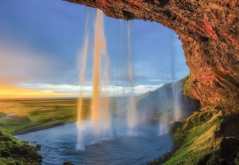 THE BEST WATERFALLS IN THE WORLD