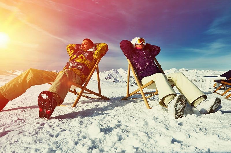 What is Apres Ski and Where are The 15 Best Apres Ski Resorts?