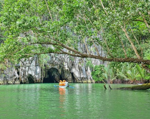 PALAWAN UNDERGROUND RIVER: ONE OF THE NEW 7 WONDERS OF THE WORLD