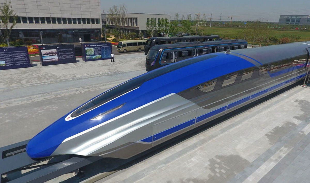 Faster than a Bugatti Chiron – China’s new bullet train uses magnetic levitation to reach a speed of 373 mph