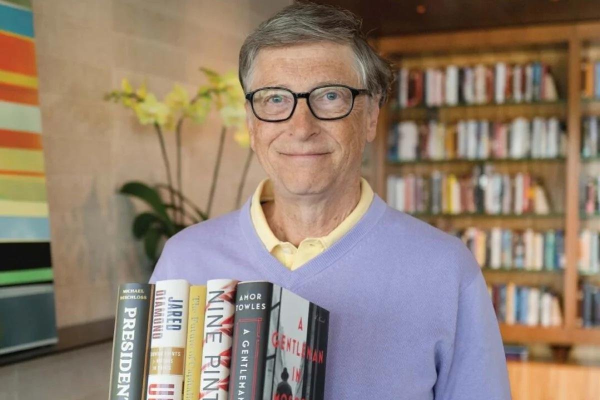 No yachts or Lamborghinis – Bill Gates the worlds most frugal billionaire proudly wears a $10 watch. But when he does splurge its on these three things