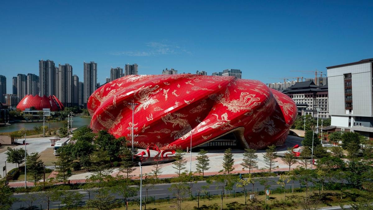 An absolute eyesore - Costing millions of dollars the Sunac Guangzhou Grand Theatre is officially the ugliest building in China - Luxurylaunches