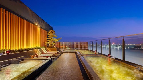 With a sprawling hot spring facility with three saunas, layovers will actually be fun at Tokyo’s Haneda Airport