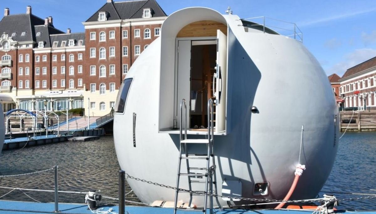 This spherical floating capsule is actually a hotel in Japan! - Luxurylaunches