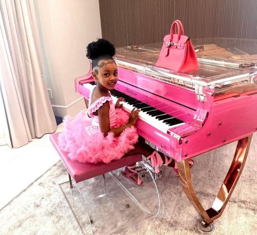 Cardi B and husband Offset make their 5-year-old daughter Kulture’s birthday a posh affair by gifting her $20,000 a Hermes Birkin bag.
