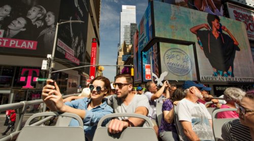 Travelling to New York for the first time? Check out TopView’s exclusive bus tours around the city! -