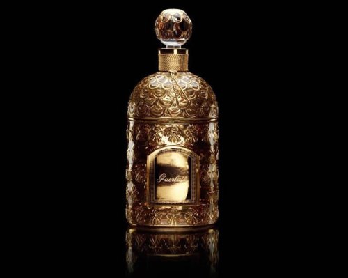 Guerlain revives its "Jar of Bees" perfume in 24-carat gold to celebrate its legendary history - Luxurylaunches