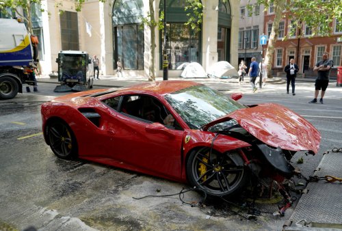 This is definitely not how anyone should treat a Ferrari | Flipboard