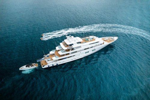 The 240 feet superyacht of the continent’s richest garbage man oozes pure luxury – Ian Malouf started with a shovel and later sold his company for half a billion dollars. His Lurrsen yacht has an infrared sauna, a cinema, and a spa pool designed by Four Seasons.