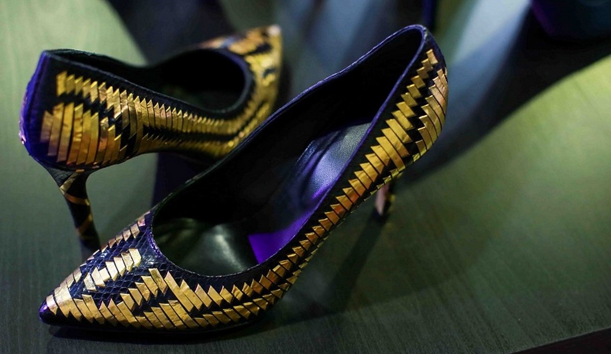 Only in Dubai - A $33,000 pair of gold dipped pumps - Luxurylaunches