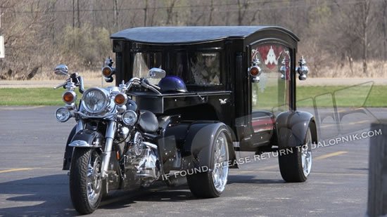 Harley-Davison-turned-hearse makes for a fantastic last journey - Luxurylaunches