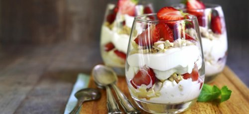 How to make the most creamy and crunchy Eton Mess, the perfect dessert to celebrate the Platinum Jubilee | Luxury Lifestyle Magazine