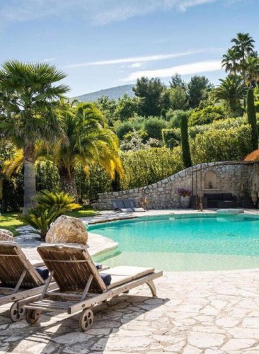 last-minute-luxury-gorgeous-villas-to-rent-in-europe-this-summer