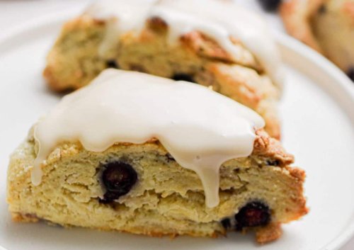 Easy Sourdough Blueberry Scones (With Sourdough Discard!)