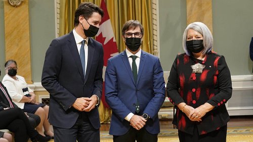 Trudeau sends a signal to Alberta. Cue the squirming.