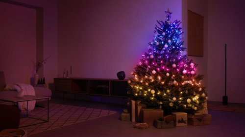 Review: The Philips Hue Festavia Lights Are Expensive, But Perfect for Christmas Trees and Holiday Decorating