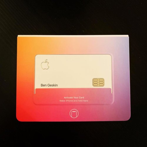 Apple Employees Starting to Receive Apple Cards (Photos)