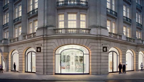 Amsterdam Apple Store Wasn’t Open on Easter Sunday, But the Doors Were Unlocked