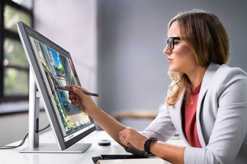 CES: Mac touchscreen displays go widescreen